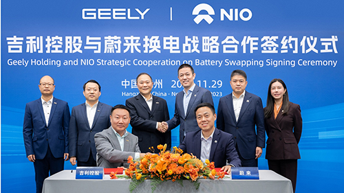 La alianza será bajo un modelo de co-inversión y co-construcción.<br />
Toda la tecnología que desarrollen será con modelos y baterías compatibles.