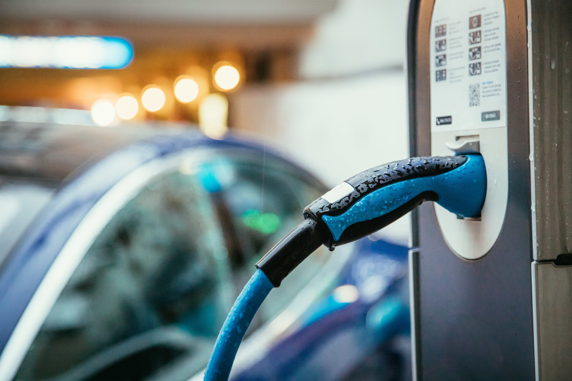 El cambio de vehículos de combustión a eléctricos