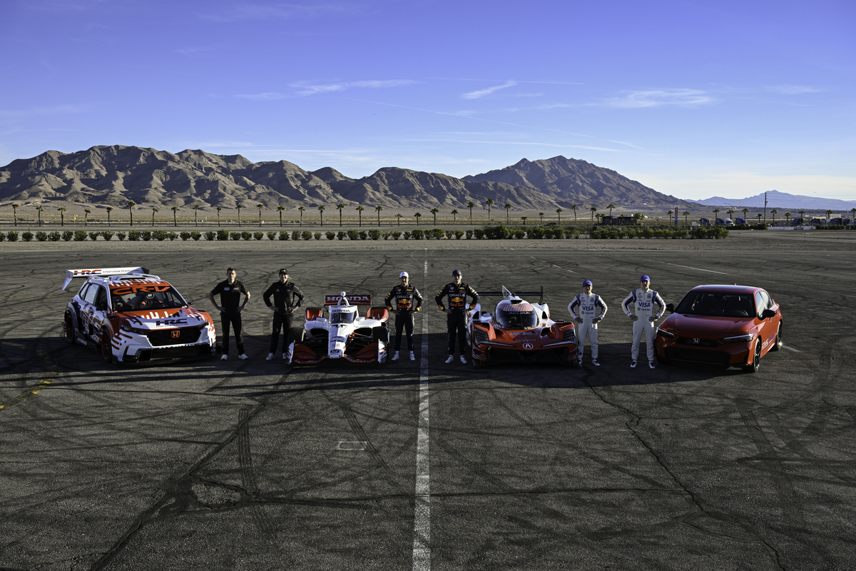 Honda reúne vehículos híbridos y pilotos