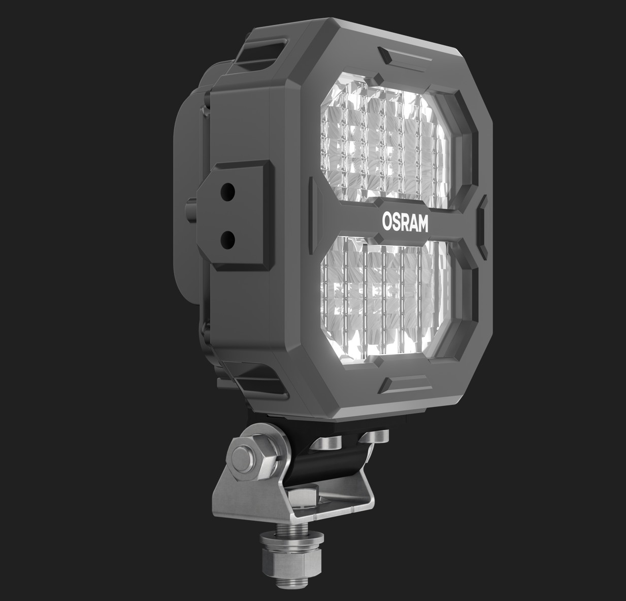 OSRAM hace que la visibilidad del camino sea perfecta,<br />
con los nuevos cubos de iluminación LED<br />
