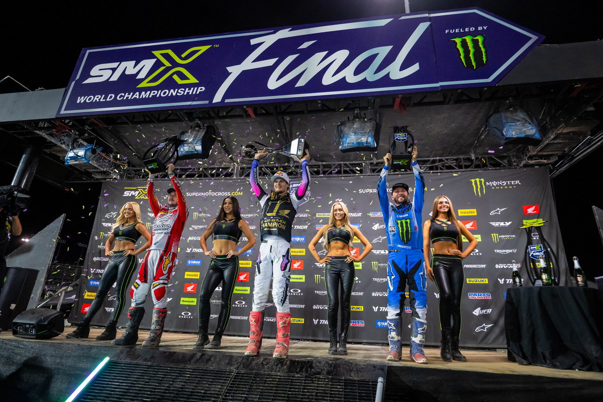 Victoria histórica para Honda HRC en la final del SuperMotocross