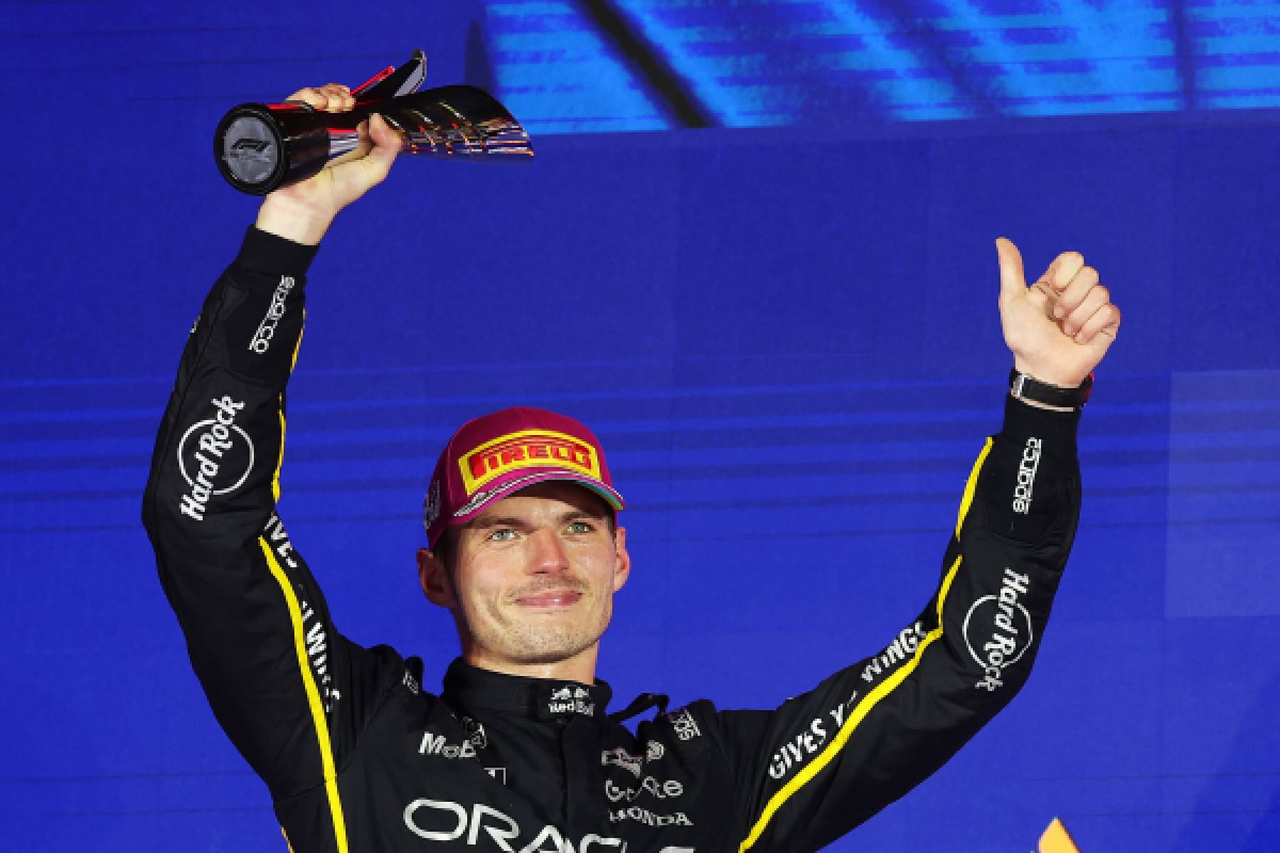 Verstappen defiende la segunda posición 